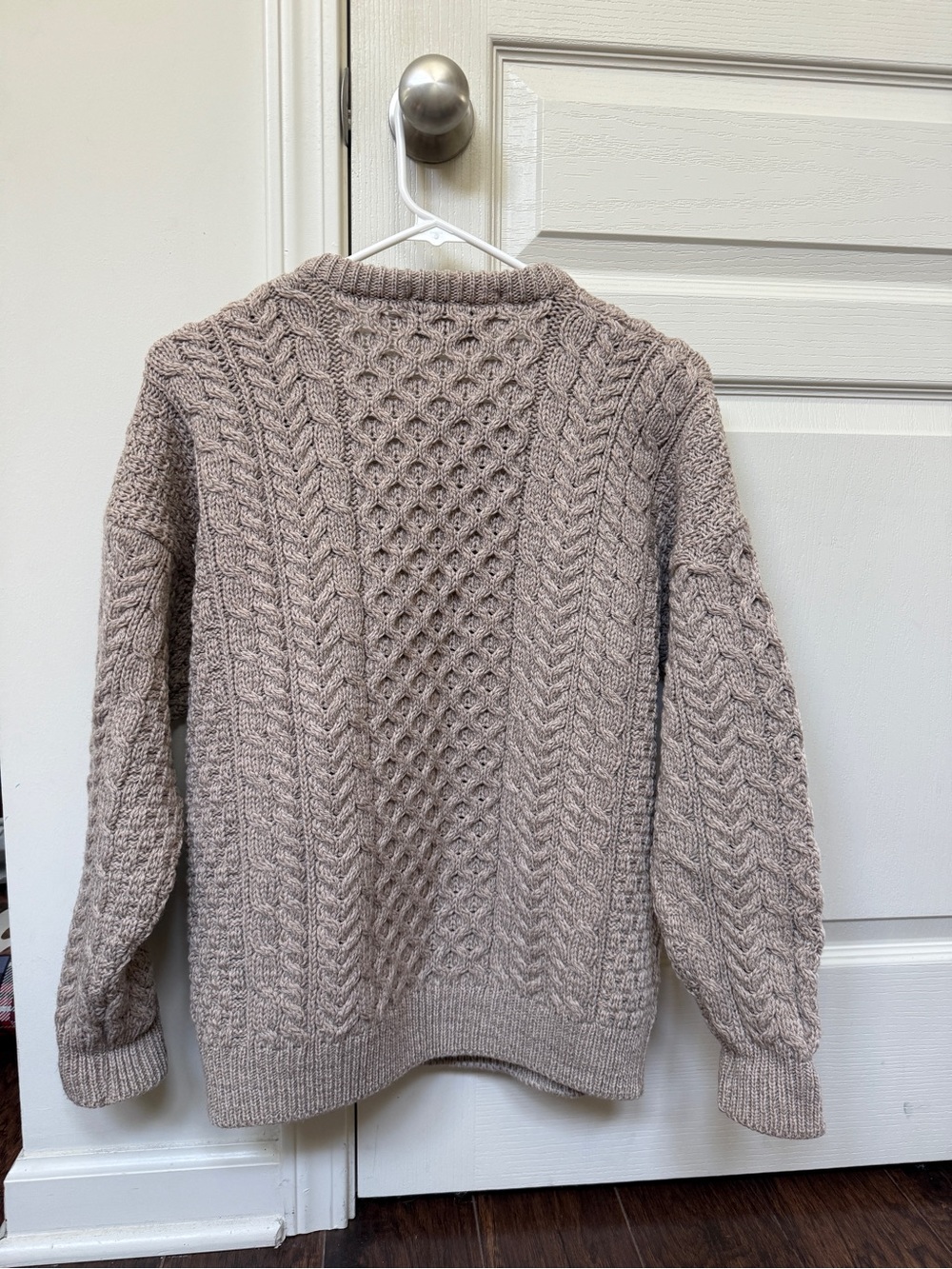 Oatmeal Cable Knit Button-Front Sweater Cardigan - Picture 4 of 5